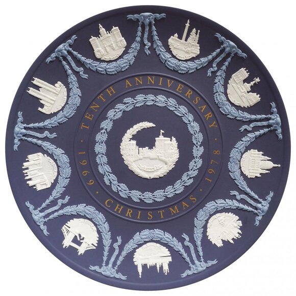 Wedgwood Jasperware Christmas 10th Anniversary plate, 1978 Tri-Color 78 of 10000